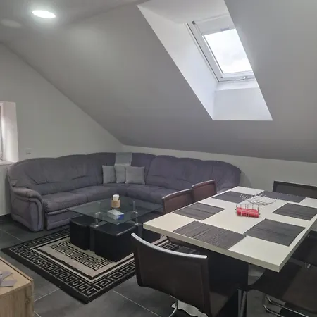 Laura Апартаменты *