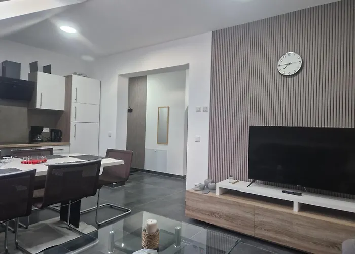 Laura * Freudenburg (Rhineland-Palatinate)